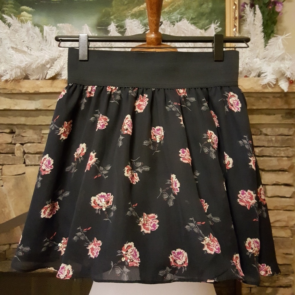 Forever 21 Black Floral Skirt